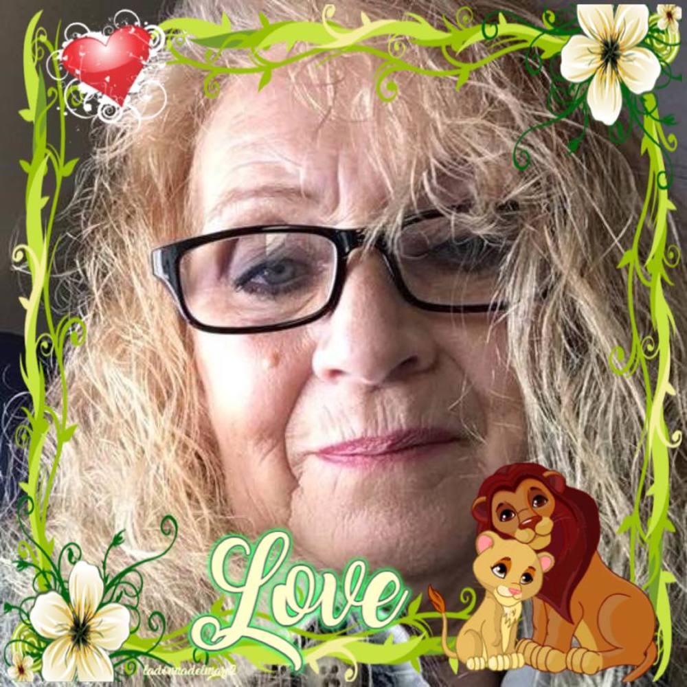 Meet your Posher, Iris